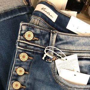 KanCan Mid- Rise Straight Fit Button Fly